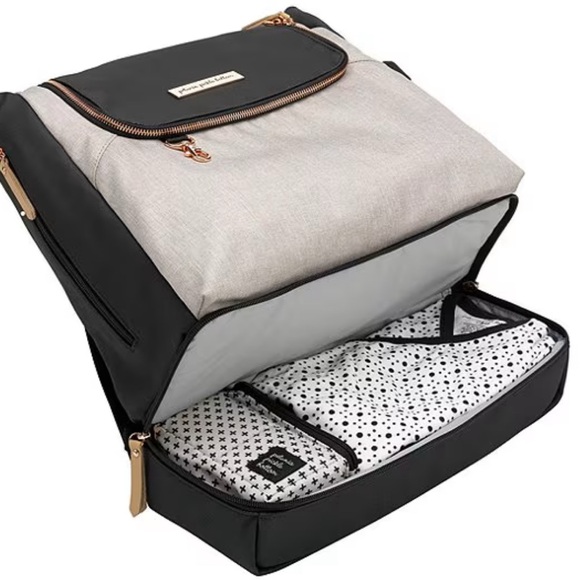 Petunia Pickle Bottom Pivot Diaper Bag Backpack Sand and Black New - Picture 11 of 16